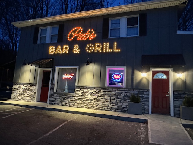Pat's Bar & Grill Photos 2